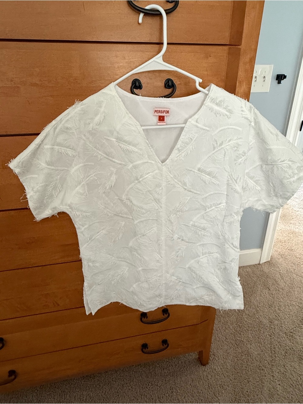 Persifor White Short Sleeve Textured V-Neck Top